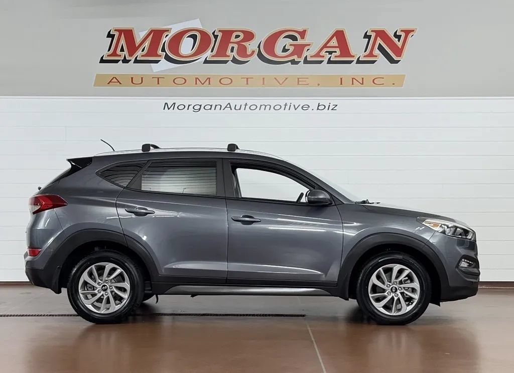 Used 2016 Hyundai Tucson SE w/ Option Group 02 AWD/4WD image 2