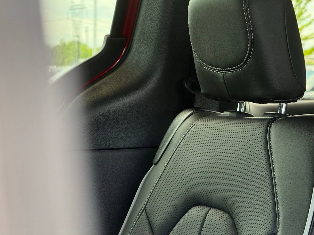 New 2027 Chrysler Pacifica Limited FWD image 38
