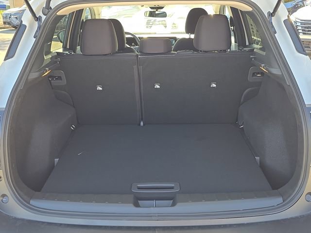New 2026 Nissan Kicks SV w/ SV Premium Package FWD image 12