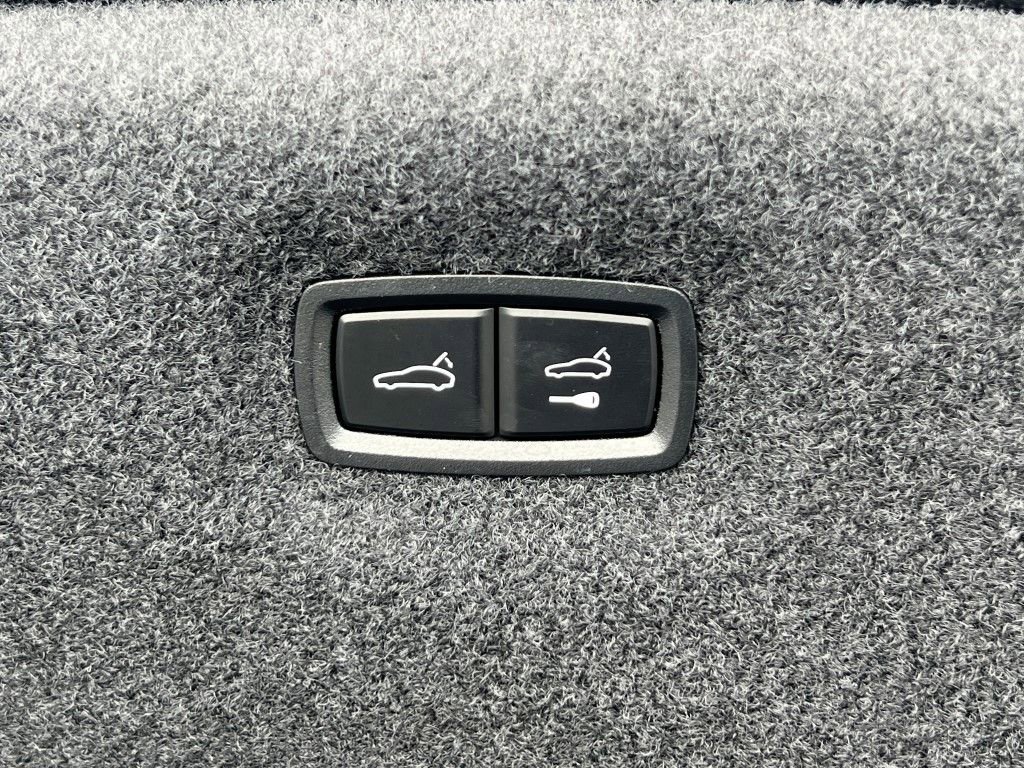 Certified 2023 Audi e-tron GT Premium Plus w/ Executive Package image 18