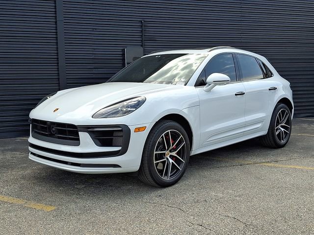 Used 2023 Porsche Macan S AWD/4WD image 1