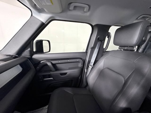 Certified 2025 Land Rover Defender 110 S AWD/4WD image 20