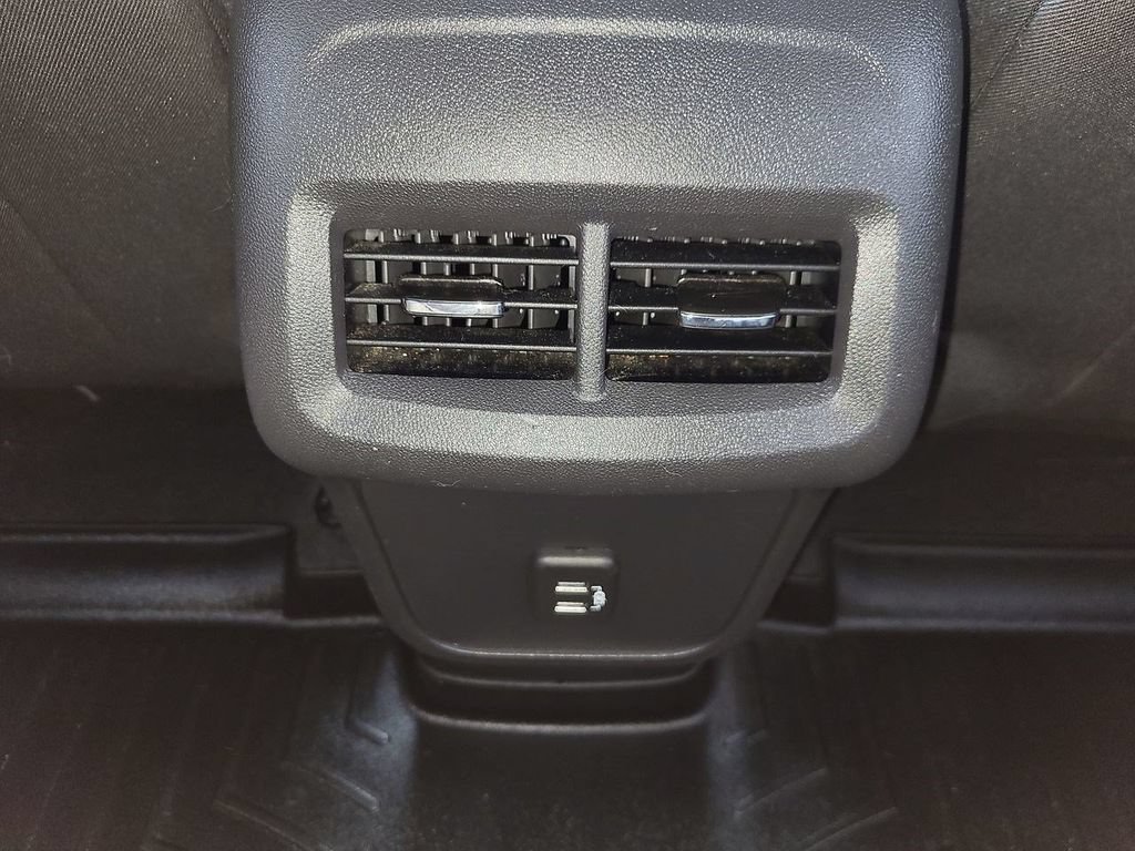 Used 2020 Chevrolet Equinox LT AWD/4WD image 26