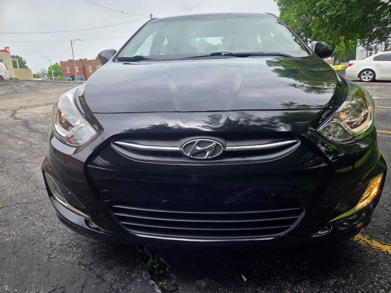 Used 2014 Hyundai Accent GLS w/ Option Group 2 FWD image 13