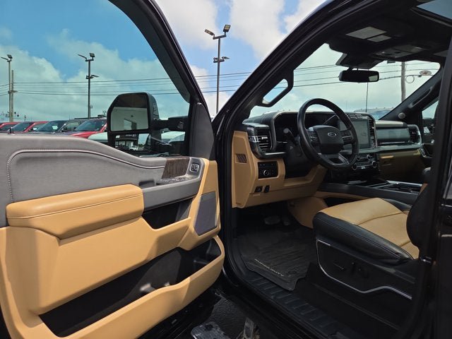 Used 2024 Ford F250 Lariat w/ Lariat Ultimate Package AWD/4WD image 7