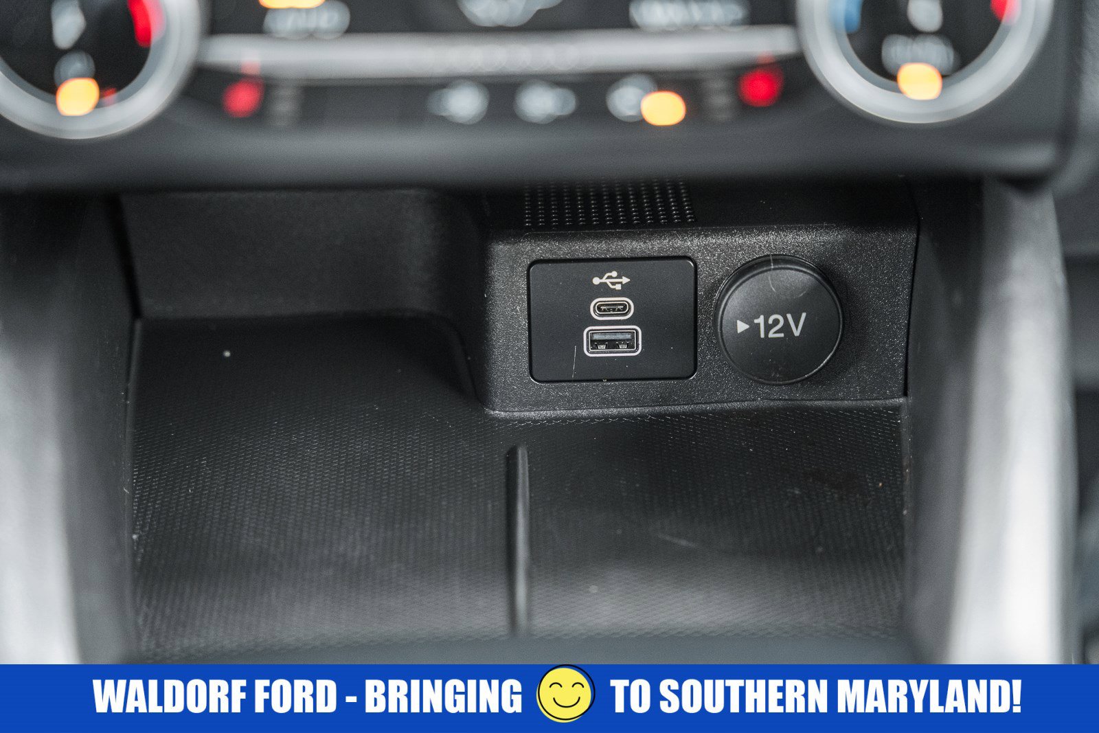 Used 2025 Ford Escape ST-Line Select AWD/4WD image 27