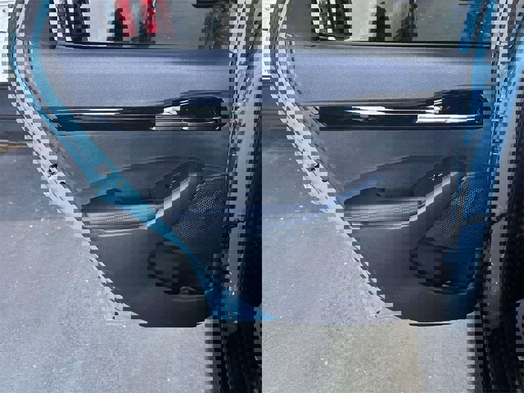 Used 2025 Kia Seltos S image 10