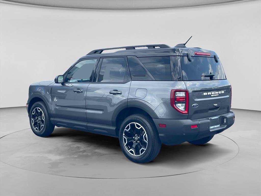 Used 2025 Ford Bronco Sport Outer Banks AWD/4WD image 5