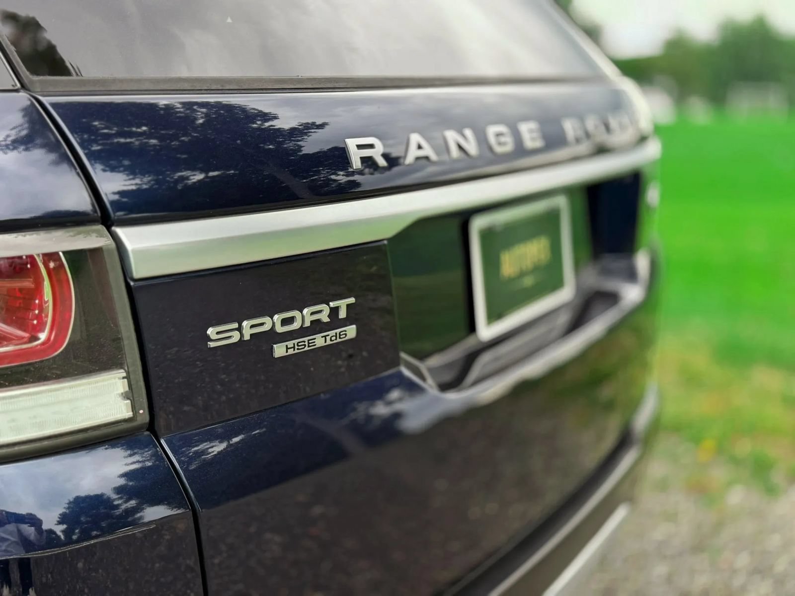 Used 2016 Land Rover Range Rover Sport HSE AWD/4WD image 36