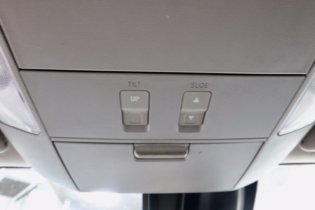 Used 2018 Toyota Sequoia TRD Sport AWD/4WD image 33