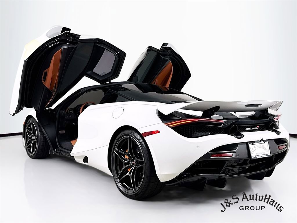 Used 2018 McLaren 720S image 5