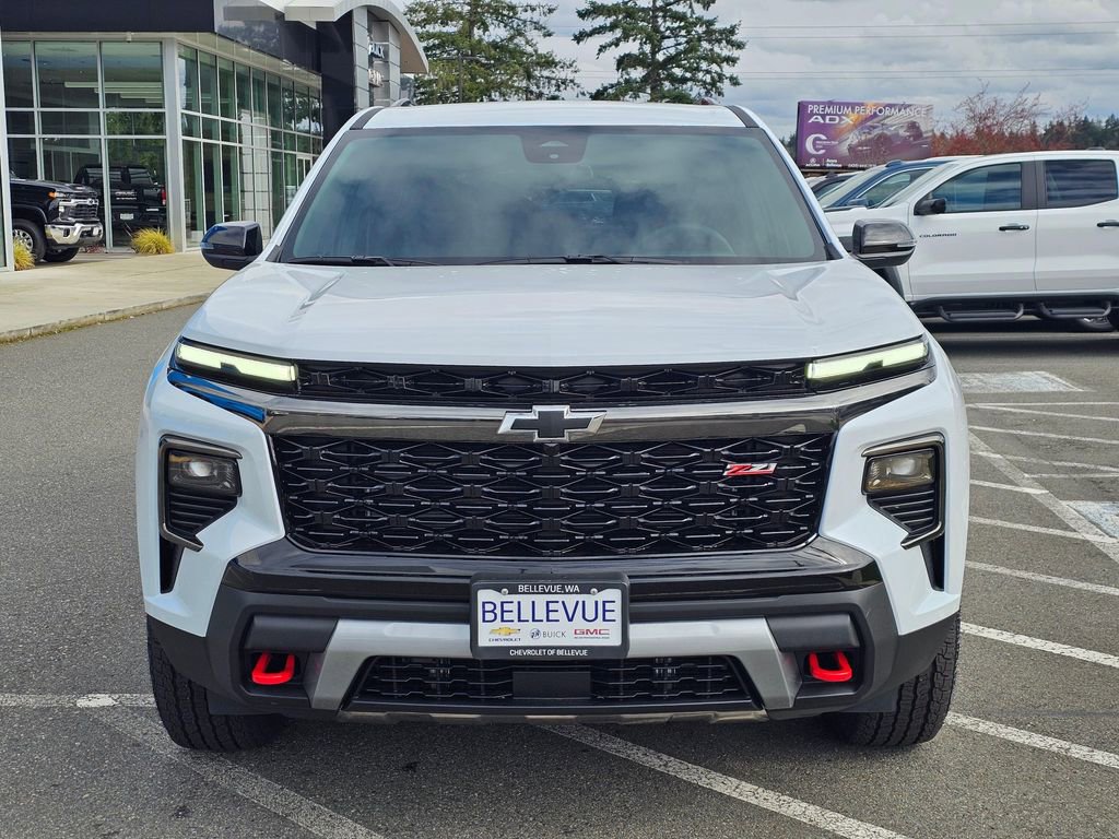 New 2026 Chevrolet Traverse Z71 w/ LPO, Floor Liner Package image 8