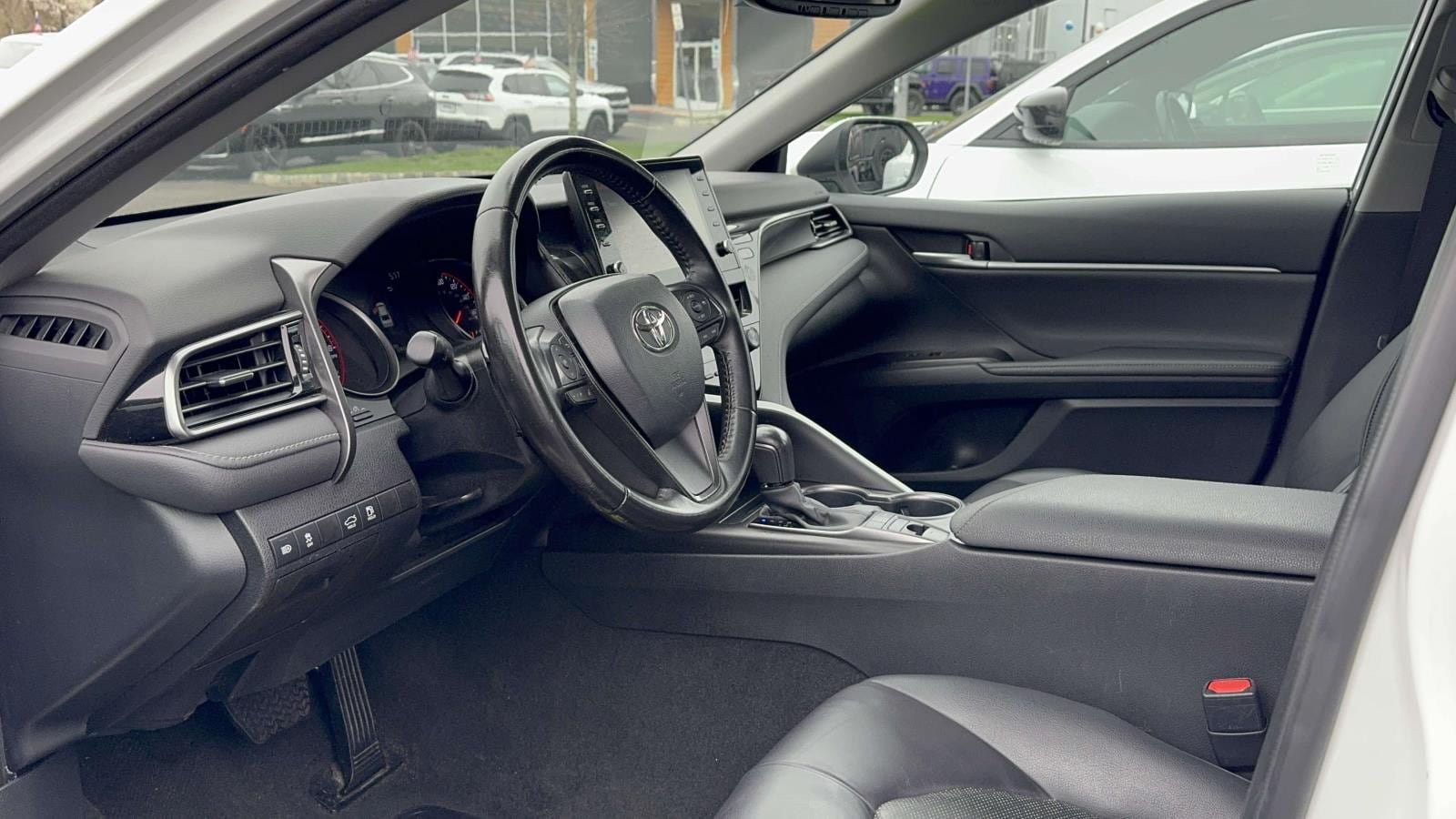 Used 2023 Toyota Camry XSE FWD image 30
