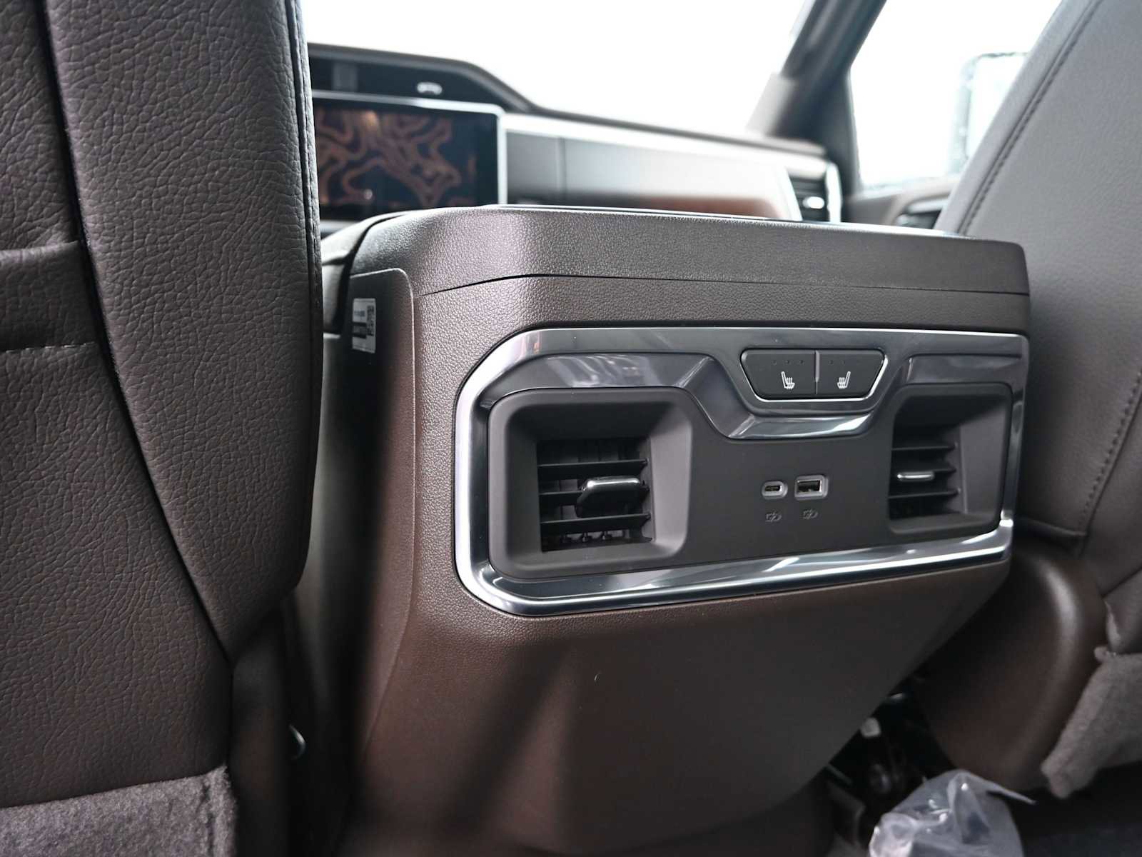 New 2026 GMC Sierra 3500 Denali w/ Denali Reserve Package image 20