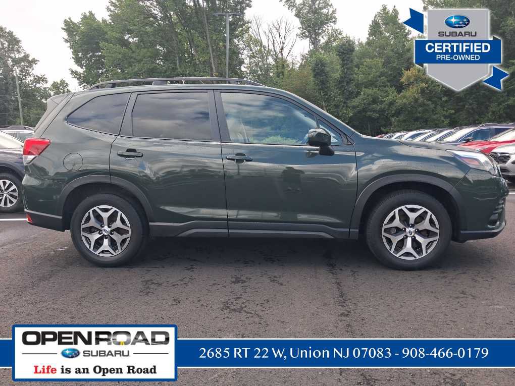 Certified 2023 Subaru Forester Premium AWD/4WD image 2