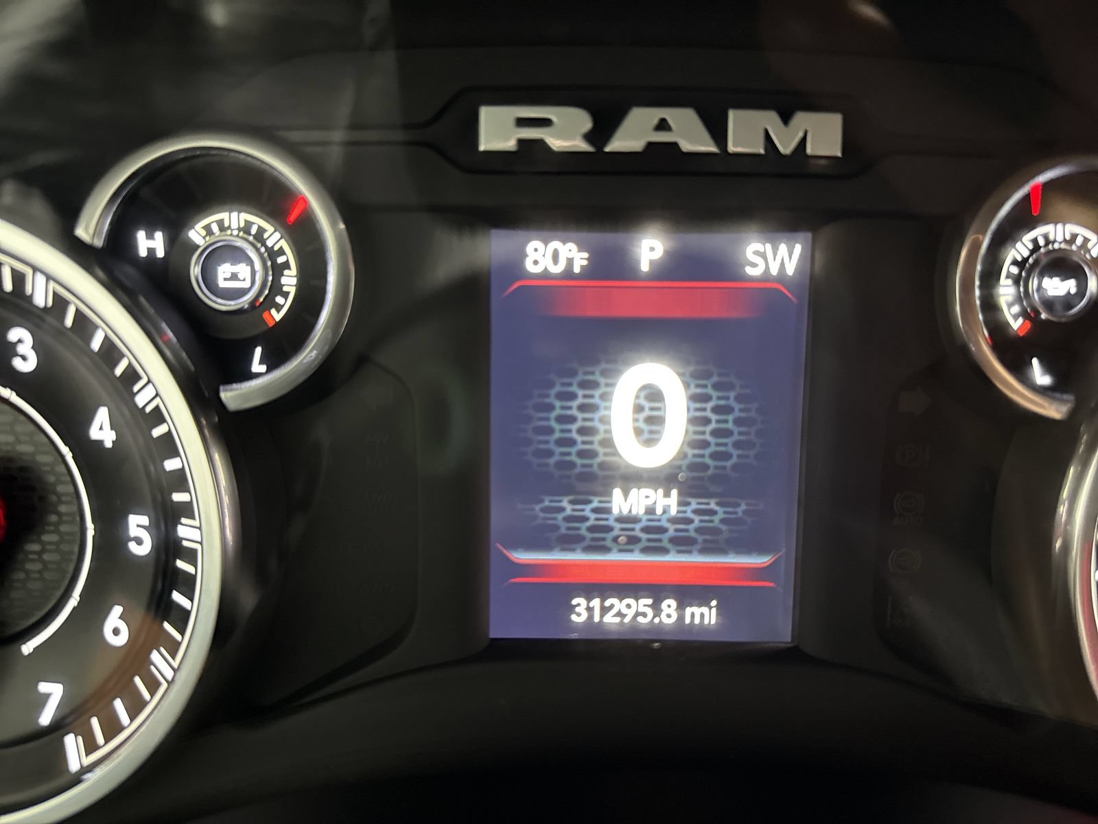 Used 2024 RAM 2500 Tradesman w/ Chrome Appearance Group AWD/4WD image 12
