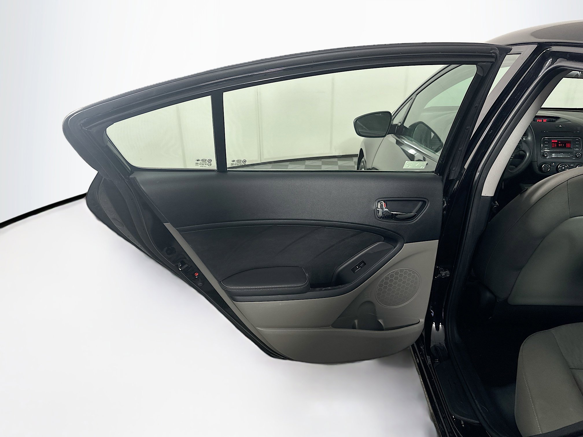 Used 2015 Kia Forte LX image 22