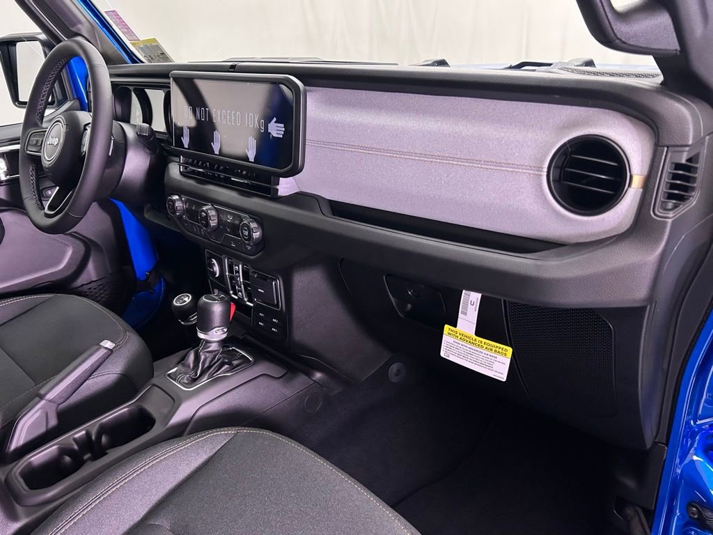 New 2025 Jeep Gladiator Sport image 21