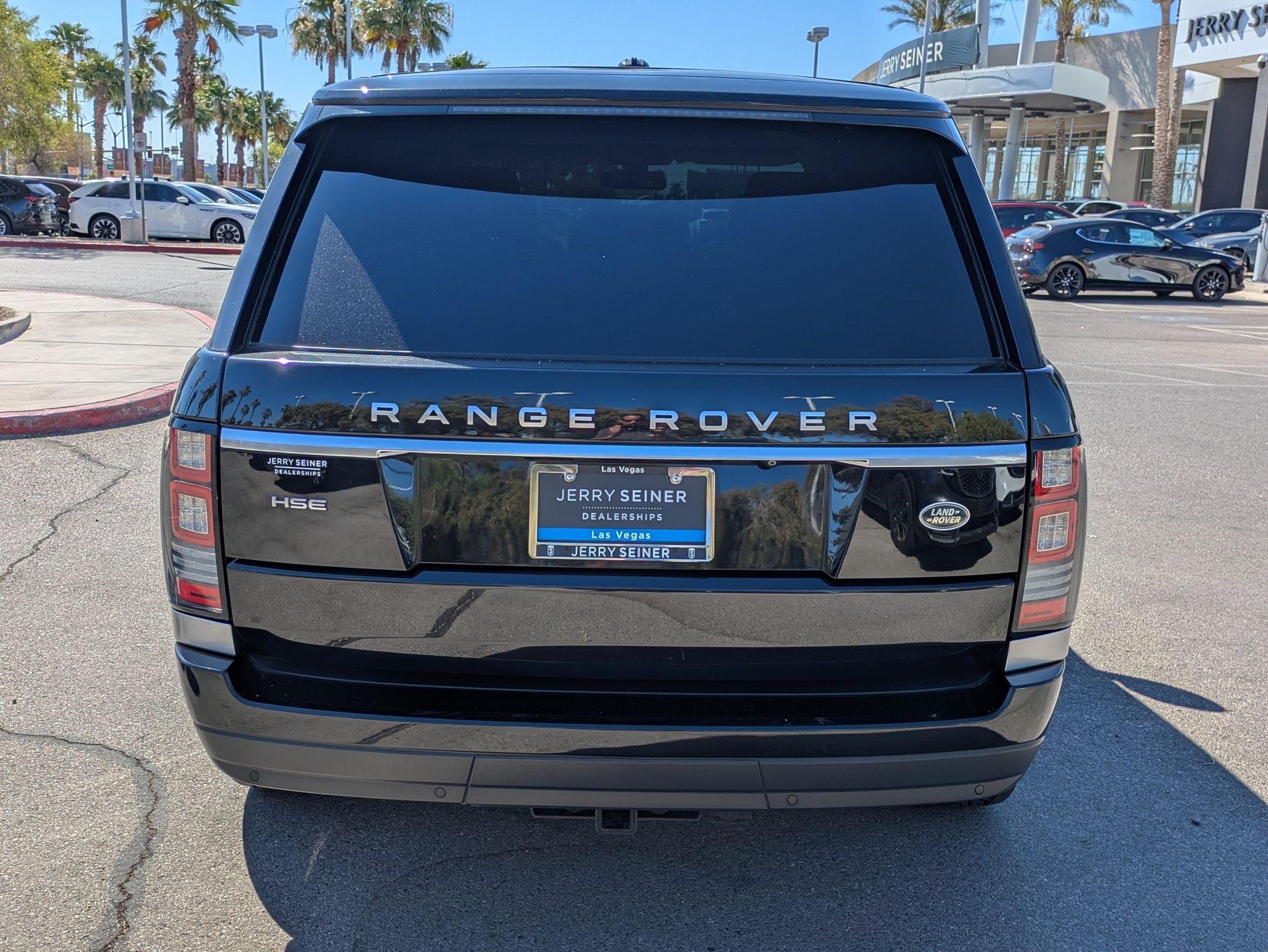 Used 2015 Land Rover Range Rover HSE AWD/4WD image 4