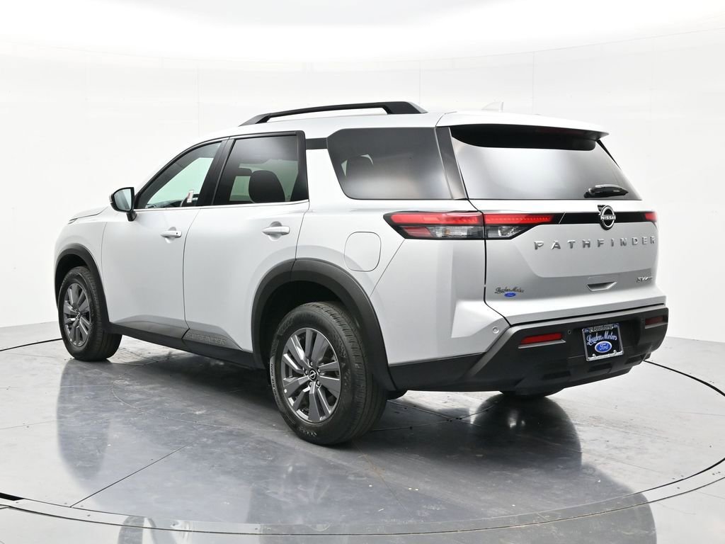 Used 2024 Nissan Pathfinder SV AWD/4WD image 7