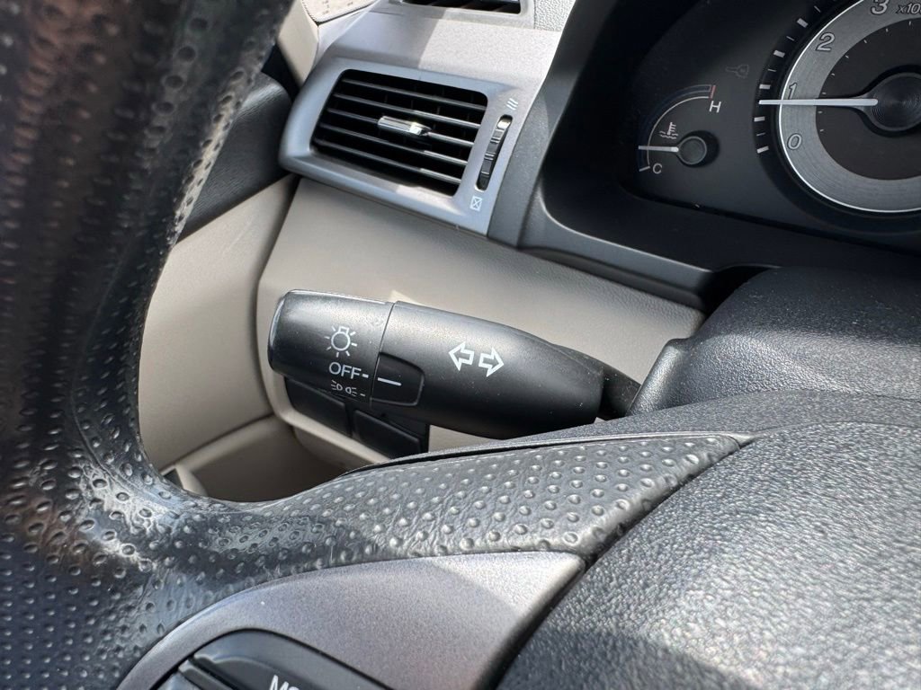 Used 2013 Honda Odyssey EX image 28