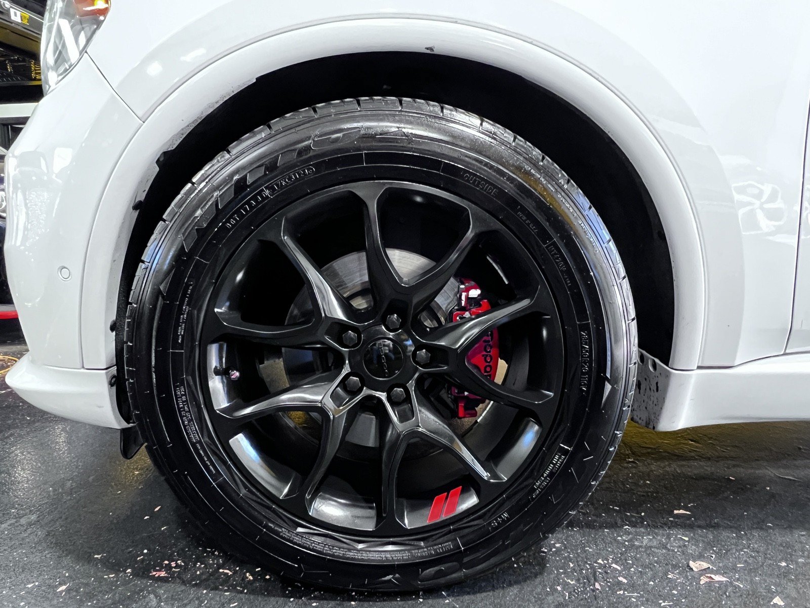 Used 2018 Dodge Durango R/T w/ Technology Group AWD/4WD image 34