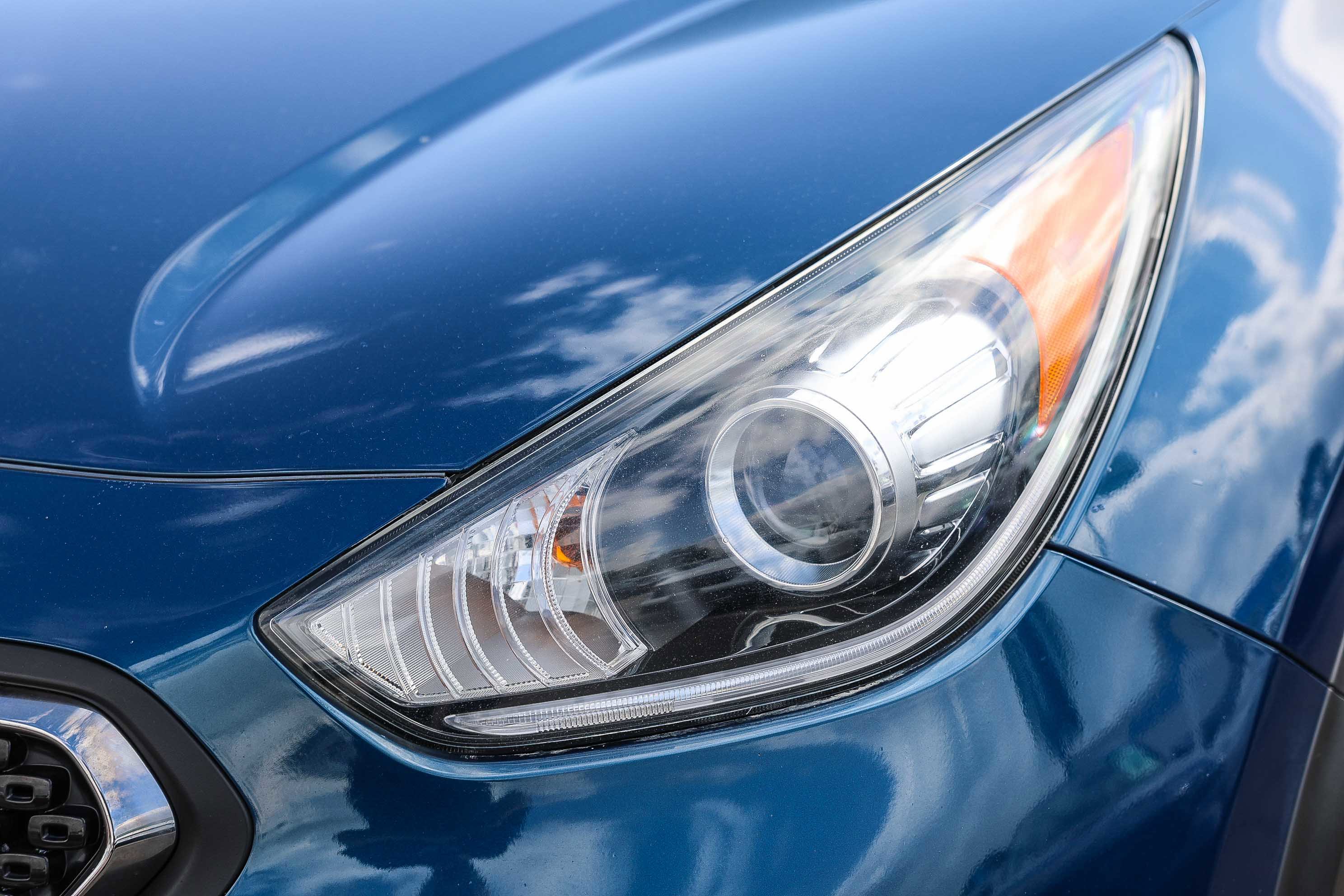 Used 2017 Kia Niro LX image 19