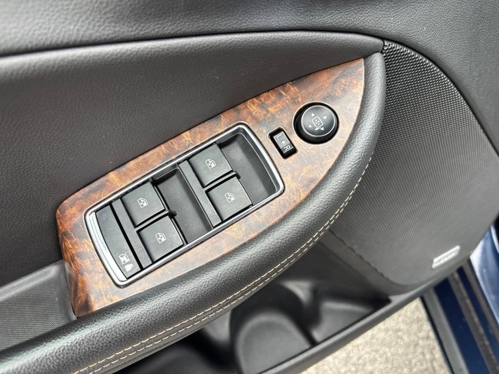 Used 2015 Chevrolet Impala LTZ FWD image 15