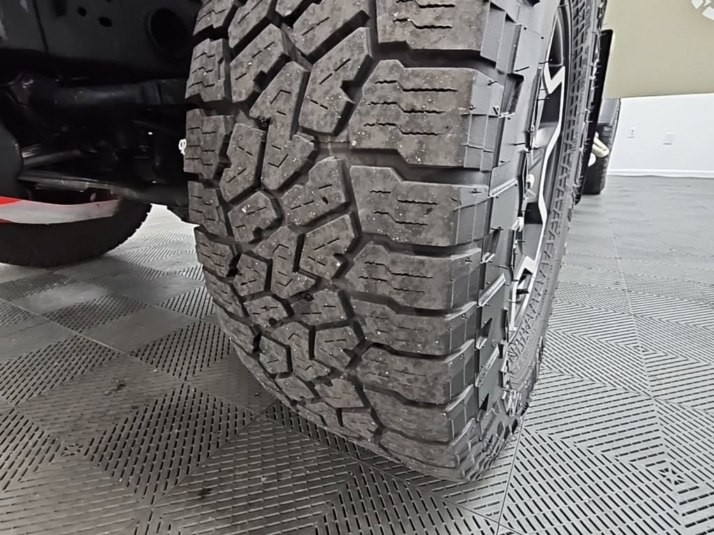 Used 2022 Jeep Gladiator Rubicon w/ Cold Weather Group image 43