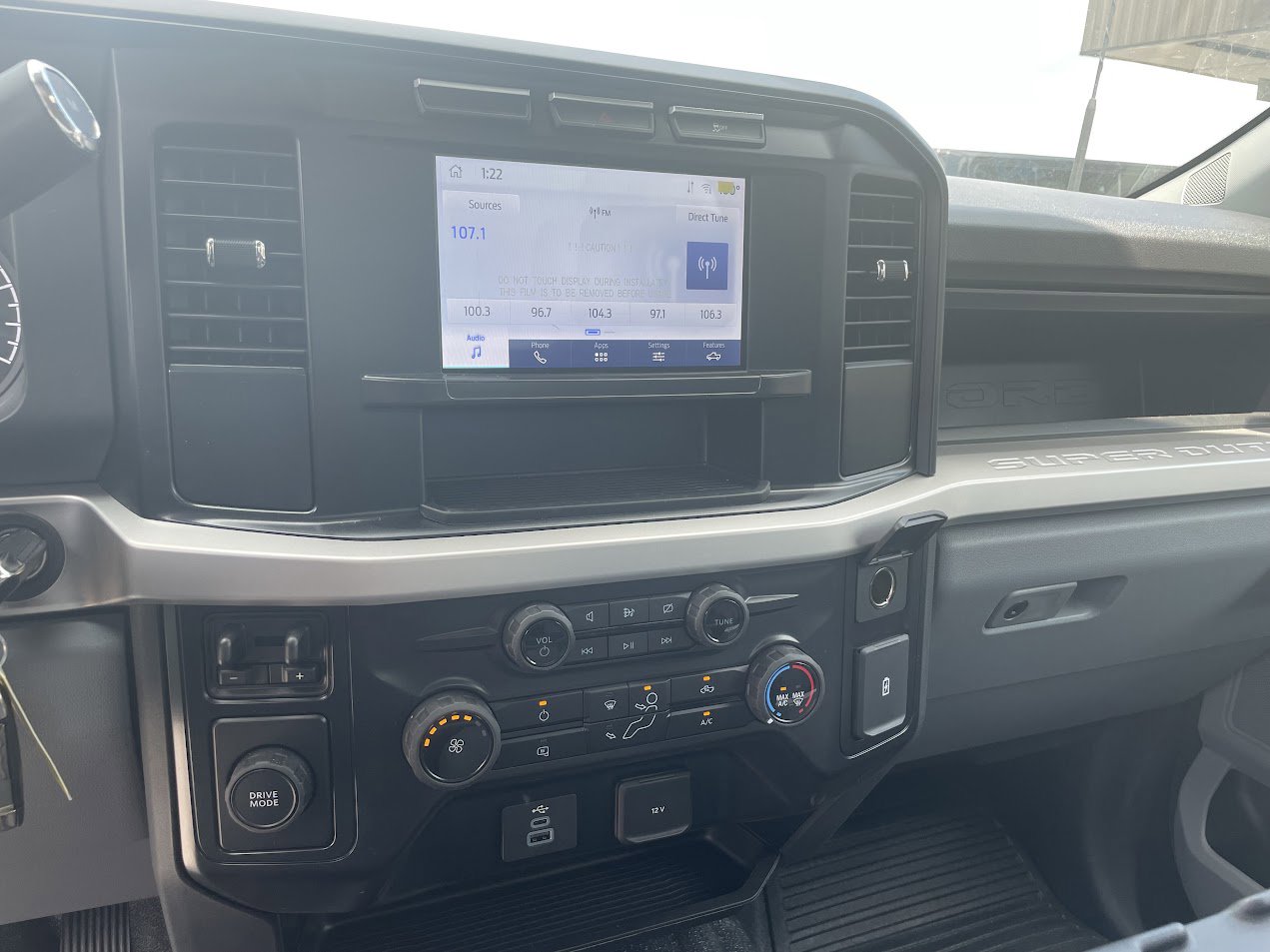 Used 2024 Ford F550 2WD Regular Cab Super Duty image 8