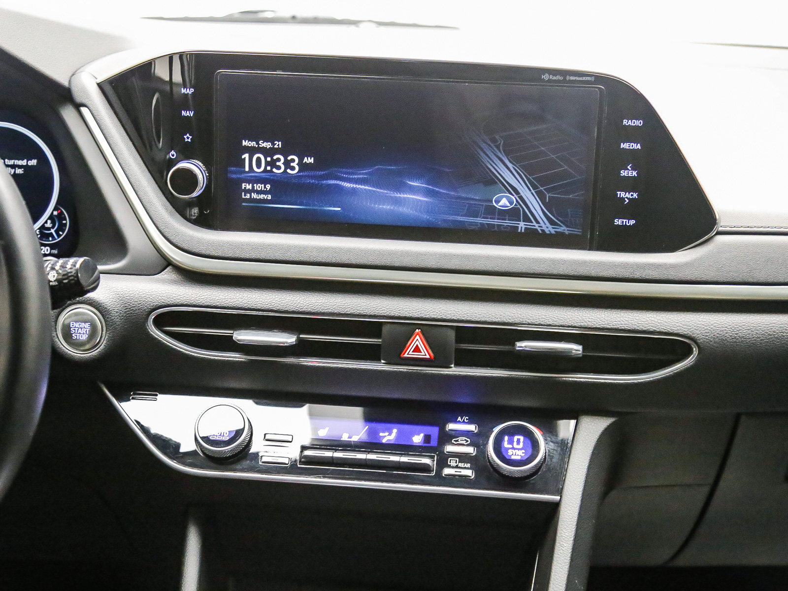 Used 2023 Hyundai Sonata SEL w/ Convenience Package FWD image 14