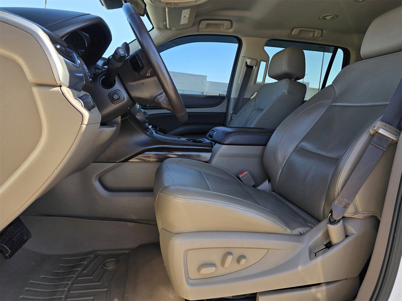 Used 2017 Chevrolet Tahoe LT w/ Luxury Package image 13