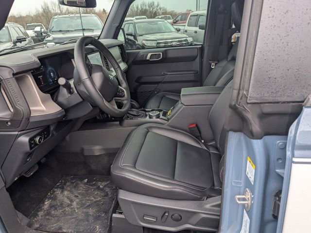 New 2025 Ford Bronco Outer Banks w/ Sasquatch Package image 14