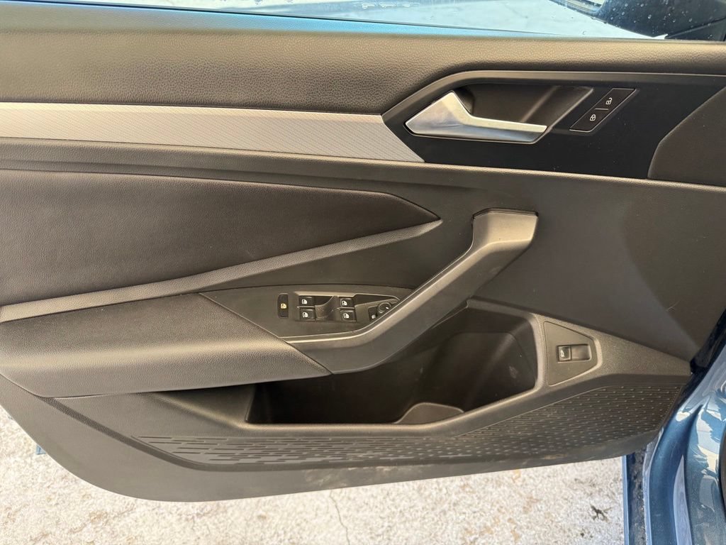 Used 2019 Volkswagen Jetta SE FWD image 13