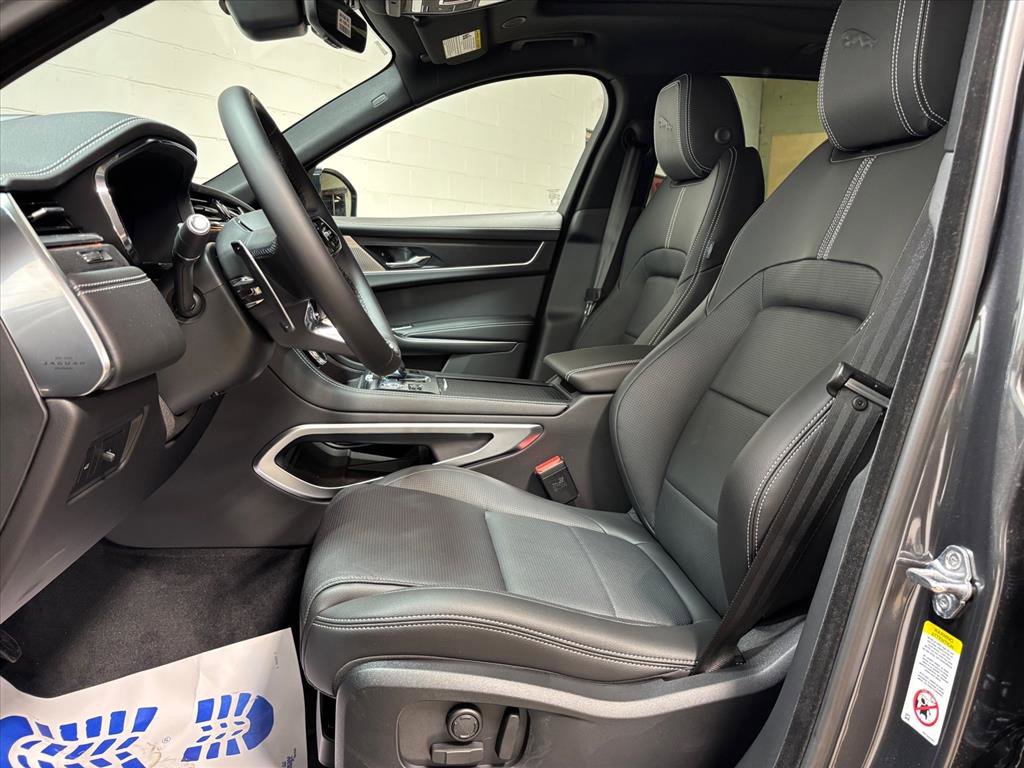 New 2026 Jaguar F-PACE R-Dynamic S image 24