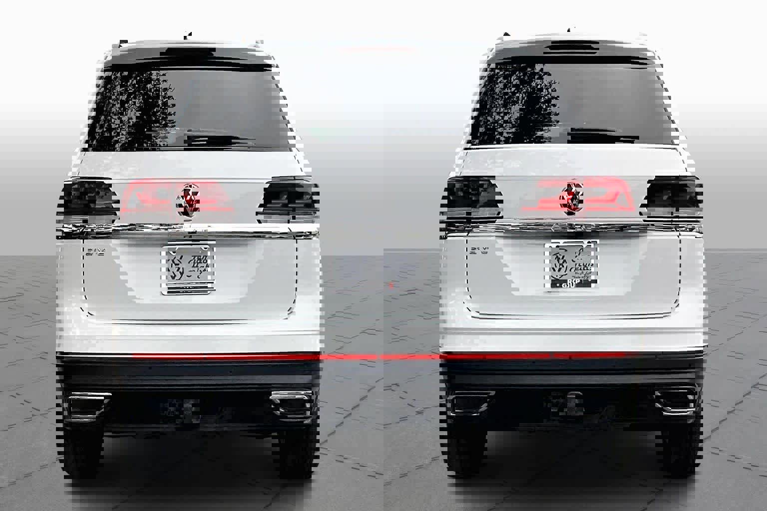 Certified 2022 Volkswagen Atlas SE image 5