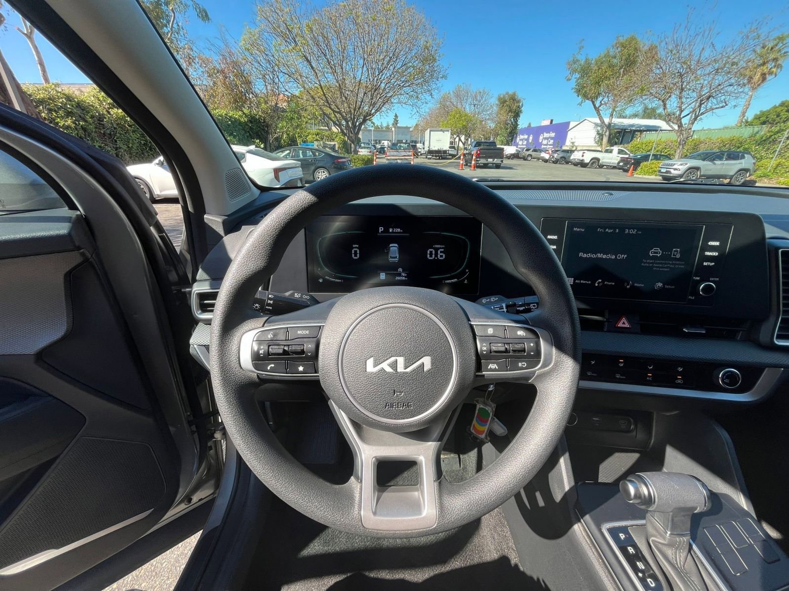 Used 2025 Kia Sportage LX image 33