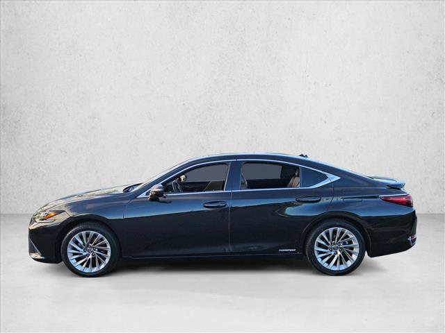Used 2022 Lexus ES 300h w/ Accessory Package FWD image 8