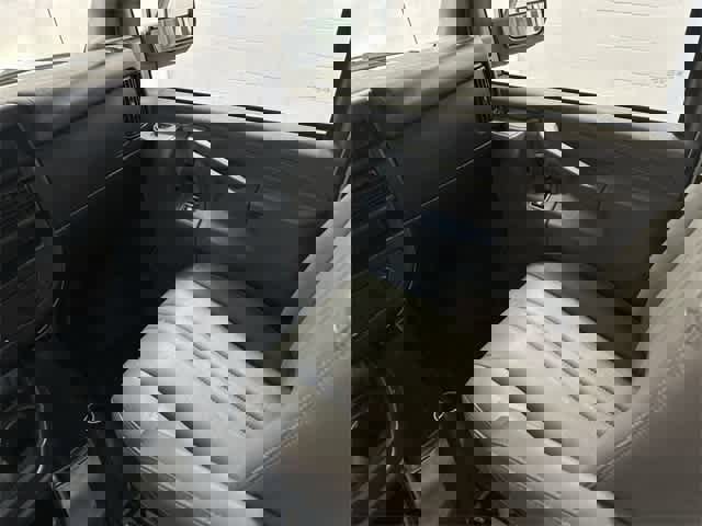 Used 2018 Chevrolet Express 2500 w/ Driver Convenience Package image 13