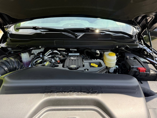 New 2026 RAM 2500 Big Horn AWD/4WD image 12