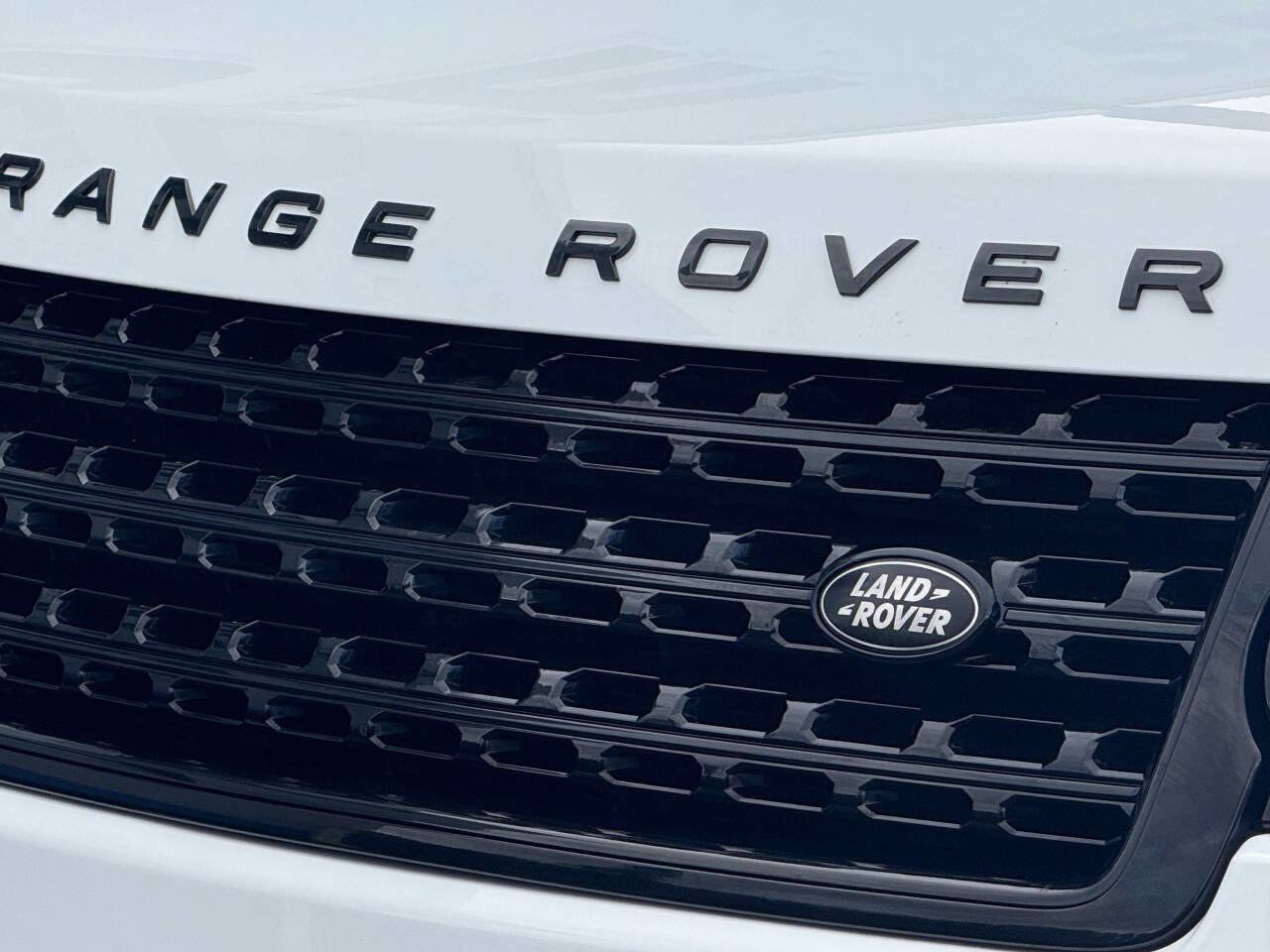 Used 2017 Land Rover Range Rover Long Wheelbase Supercharged image 27