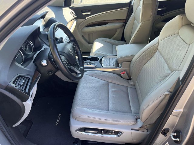 Used 2020 Acura MDX w/ Technology Package FWD image 15