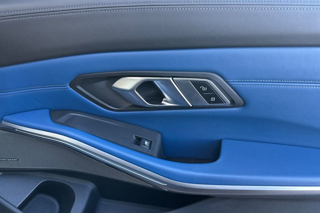 Used 2023 BMW M3 image 18