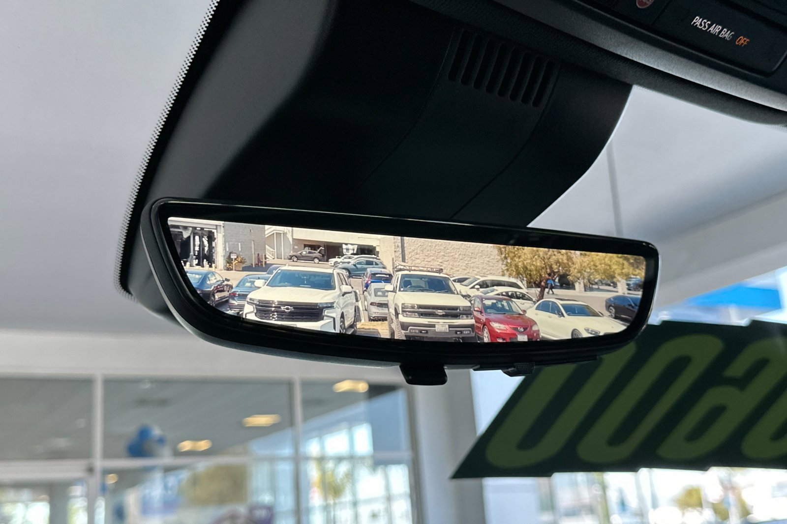 Used 2025 Chevrolet Silverado 1500 ZR2 w/ Technology Package image 26