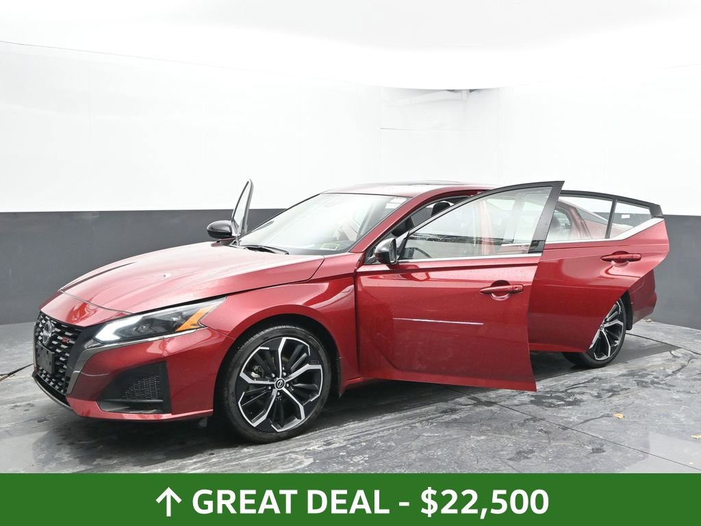 Used 2024 Nissan Altima 2.5 SR w/ SR Premium Package image 60