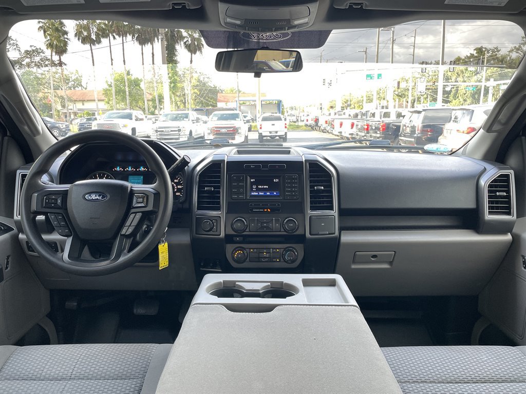 Used 2017 Ford F150 XLT AWD/4WD image 5