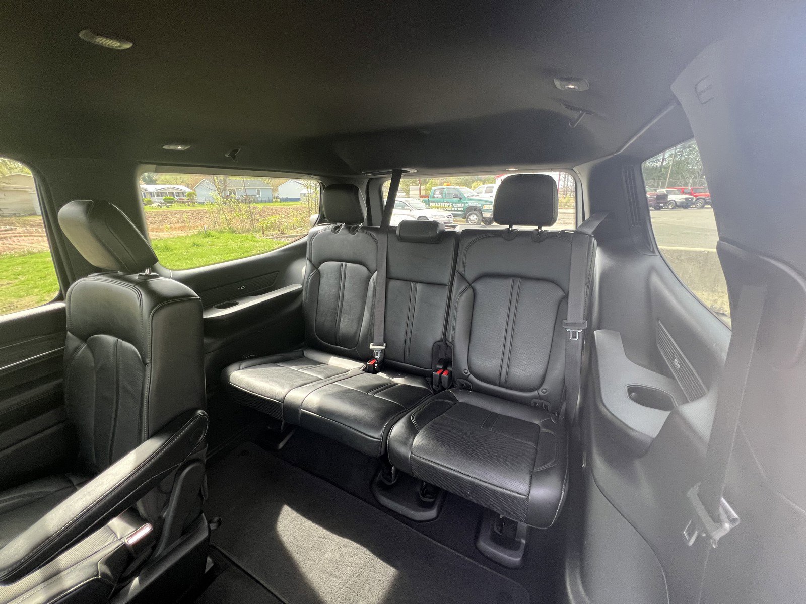 Used 2024 Jeep Wagoneer Series II AWD/4WD image 13