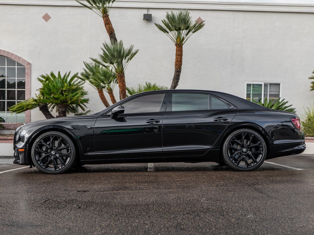 Used 2024 Bentley Flying Spur S V8 image 5