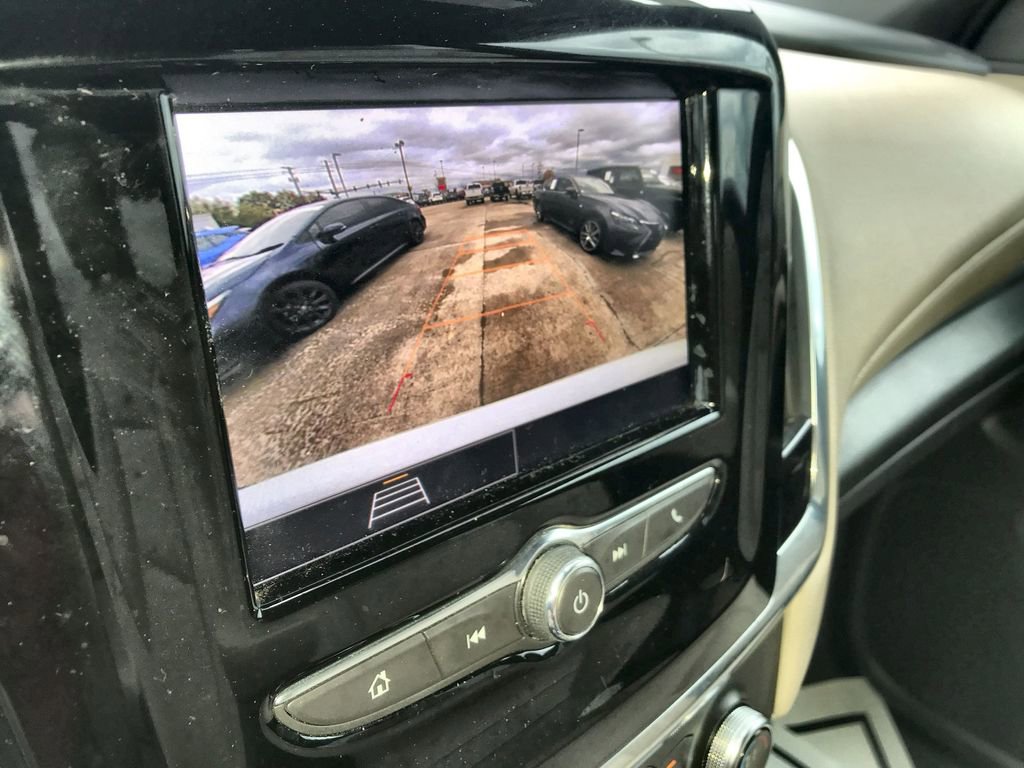 Used 2023 Chevrolet Traverse LT w/ LPO, Floor Liner Package image 16