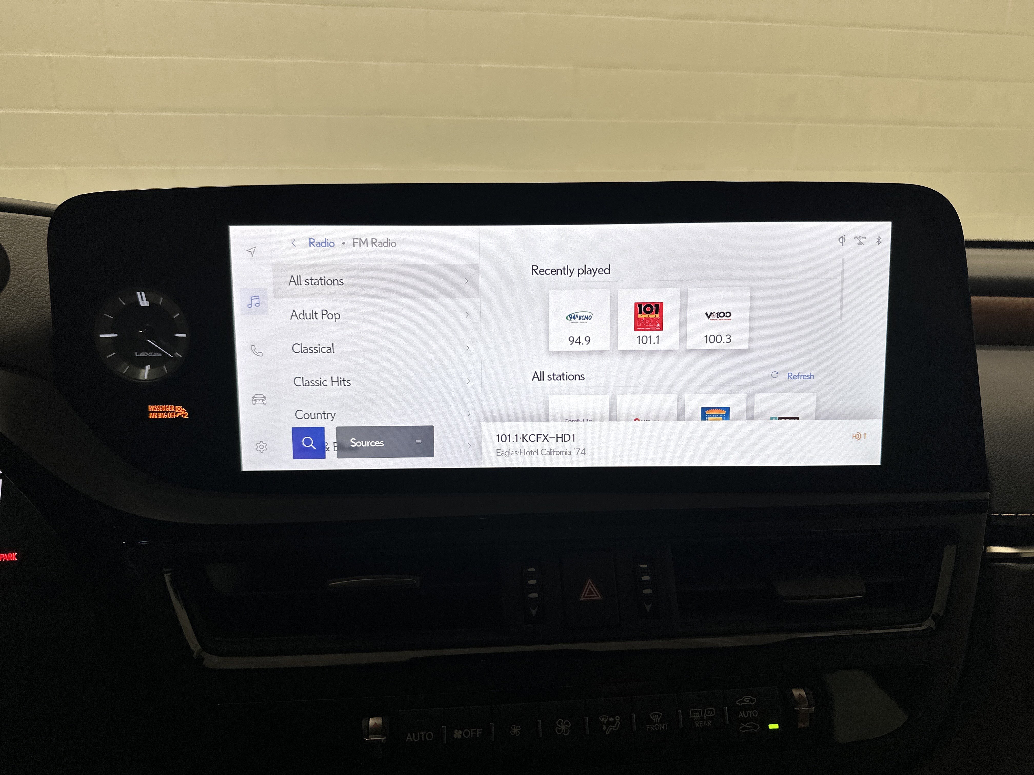 Used 2025 Lexus ES 350 Ultra Luxury FWD image 23